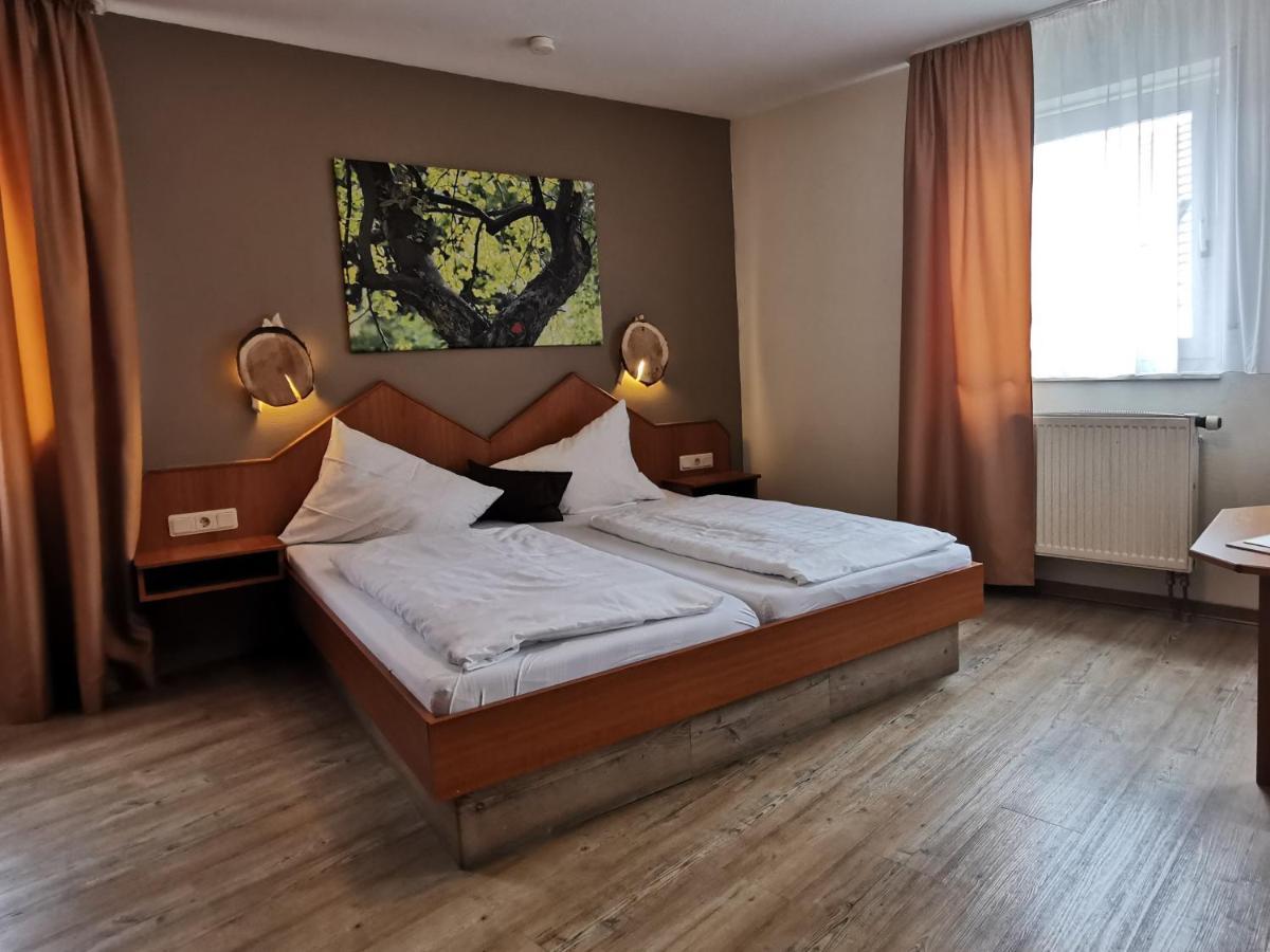 Gasthaus & Hotel Drei Lilien Werbach Екстер'єр фото