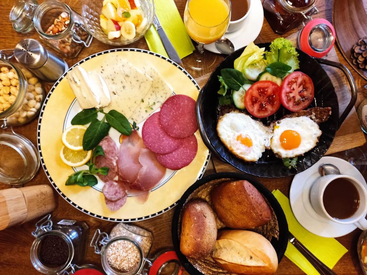 Gasthaus & Hotel Drei Lilien Werbach Екстер'єр фото