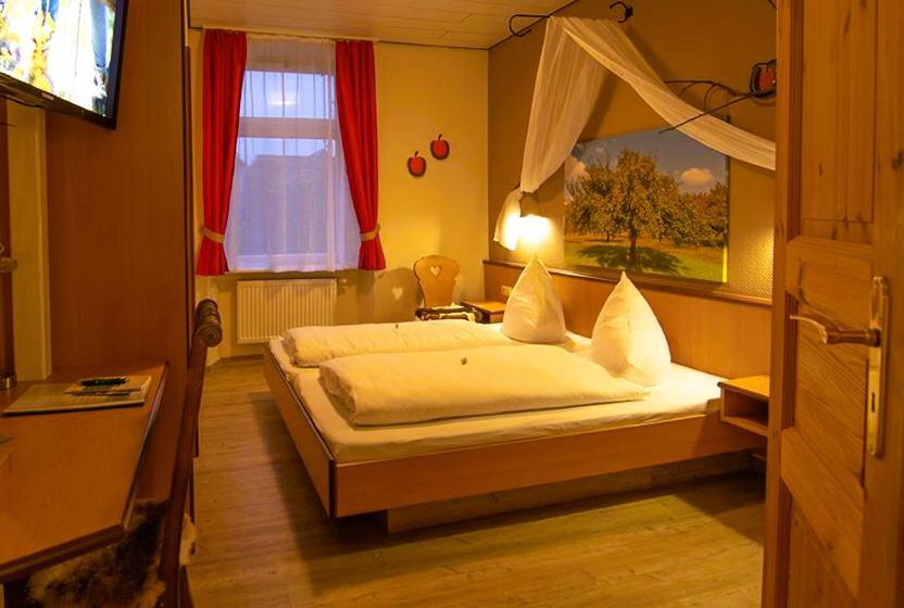 Gasthaus & Hotel Drei Lilien Werbach Екстер'єр фото