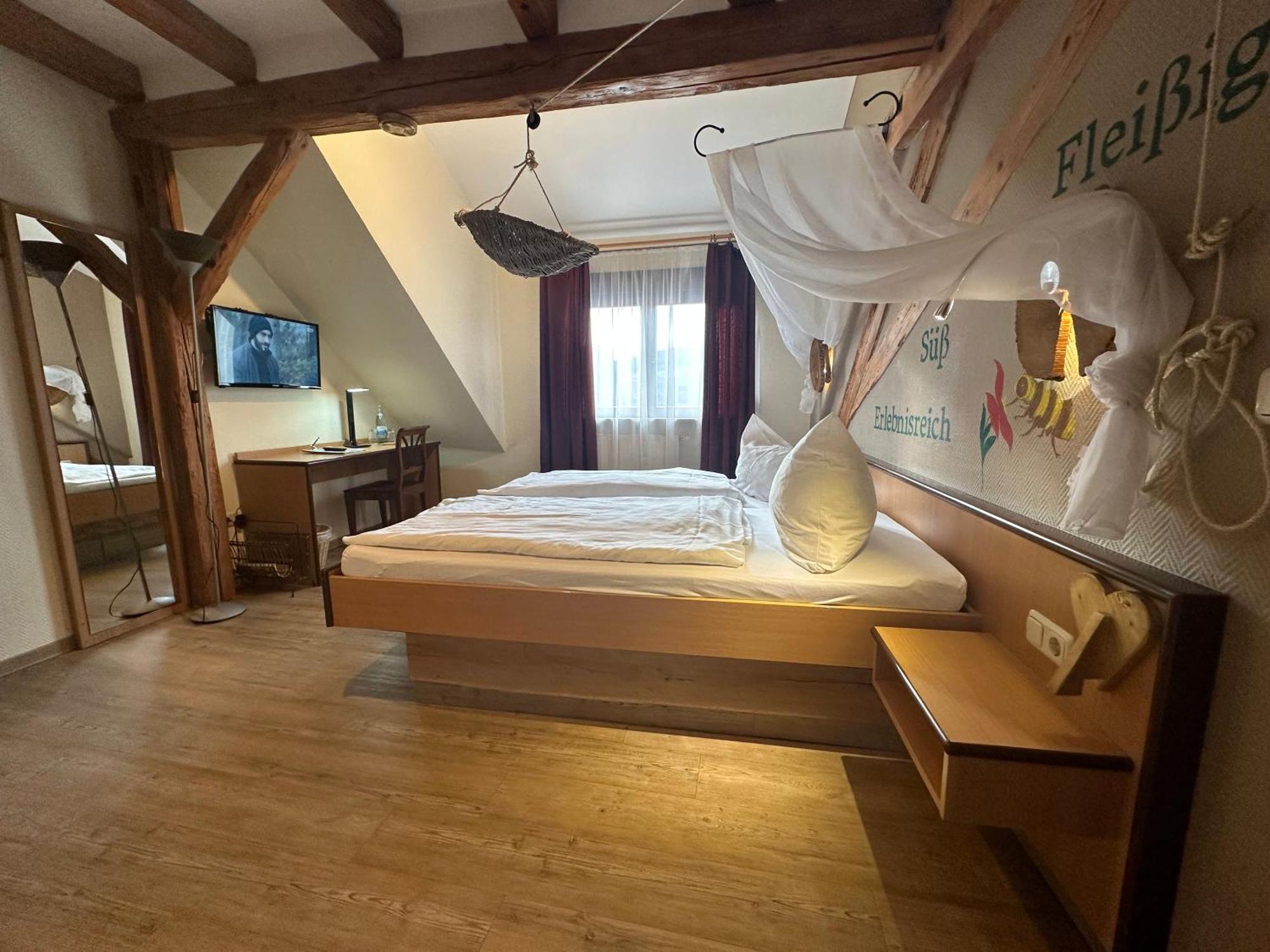 Gasthaus & Hotel Drei Lilien Werbach Екстер'єр фото