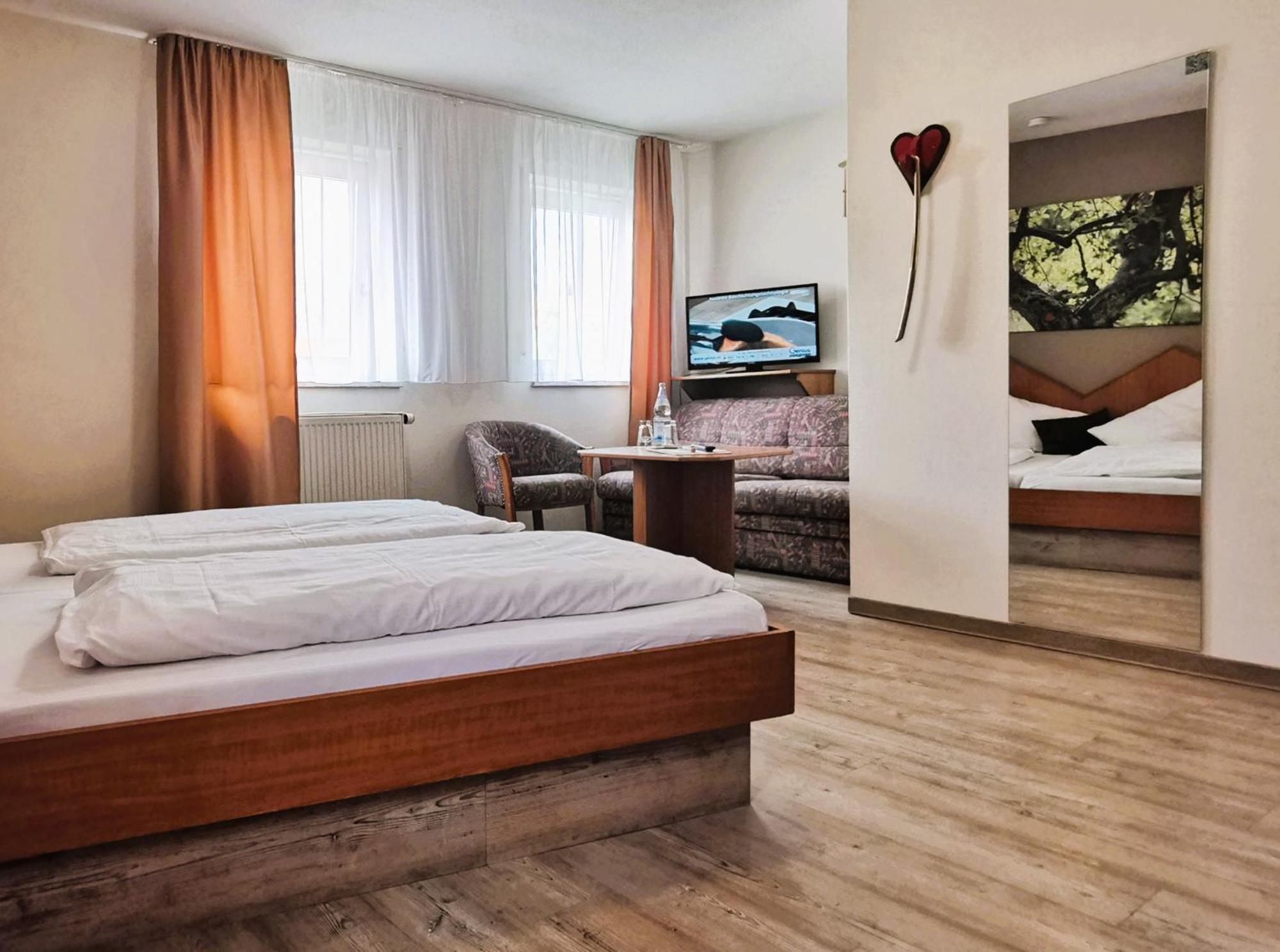 Gasthaus & Hotel Drei Lilien Werbach Екстер'єр фото