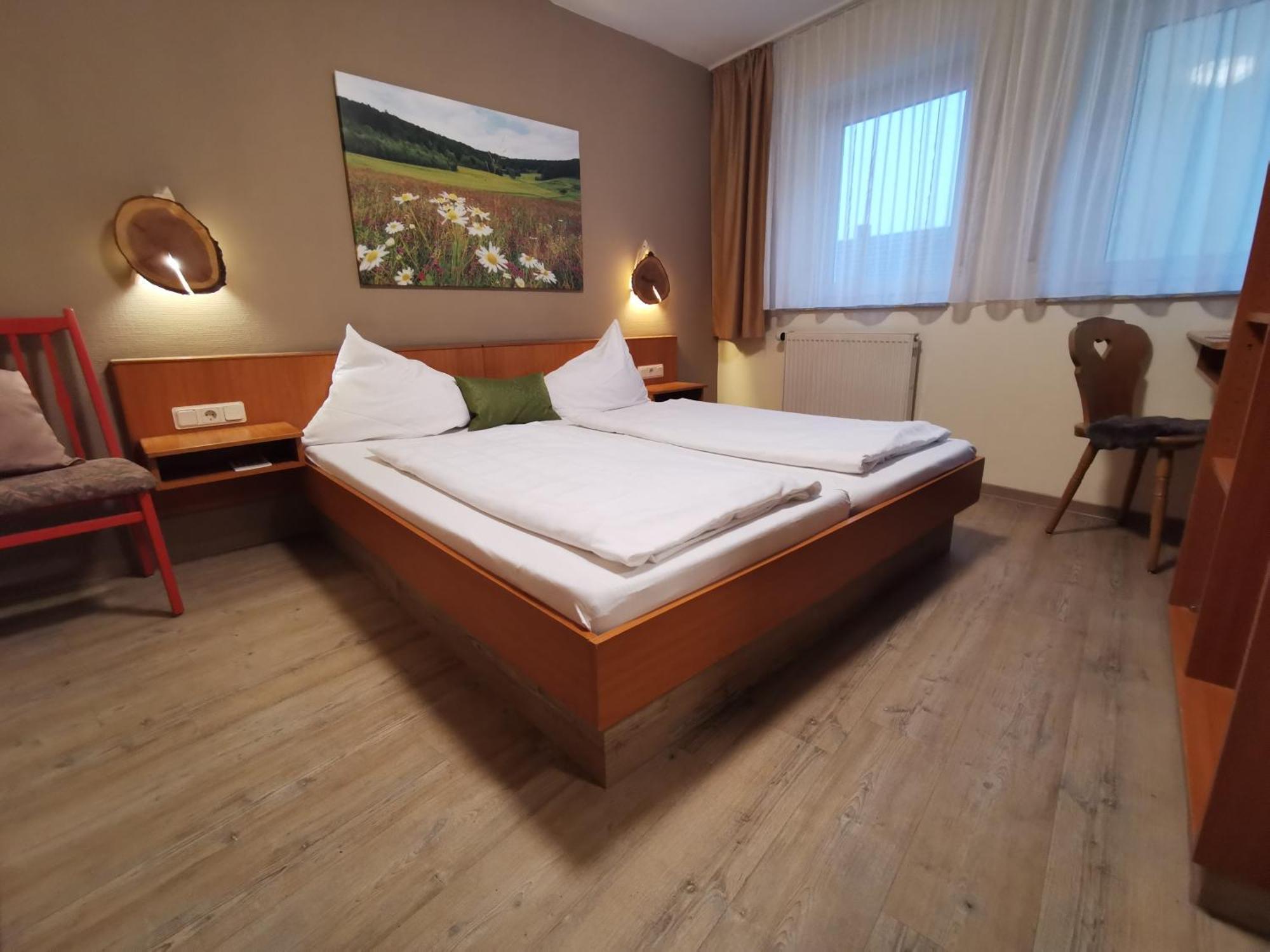 Gasthaus & Hotel Drei Lilien Werbach Екстер'єр фото